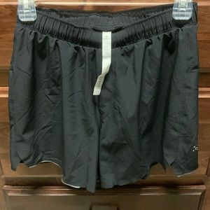 Lululemon Men’s Run Surge 5” shorts - Black size Small